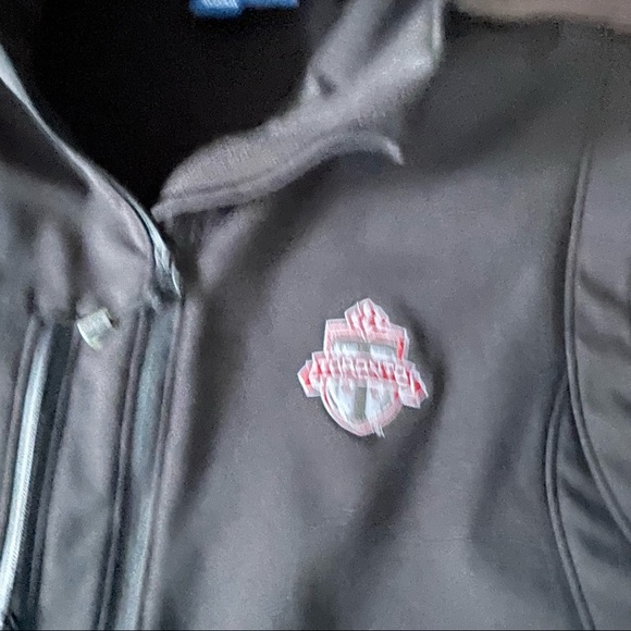 Toronto FC Reebok jacket - Picture 4 of 6